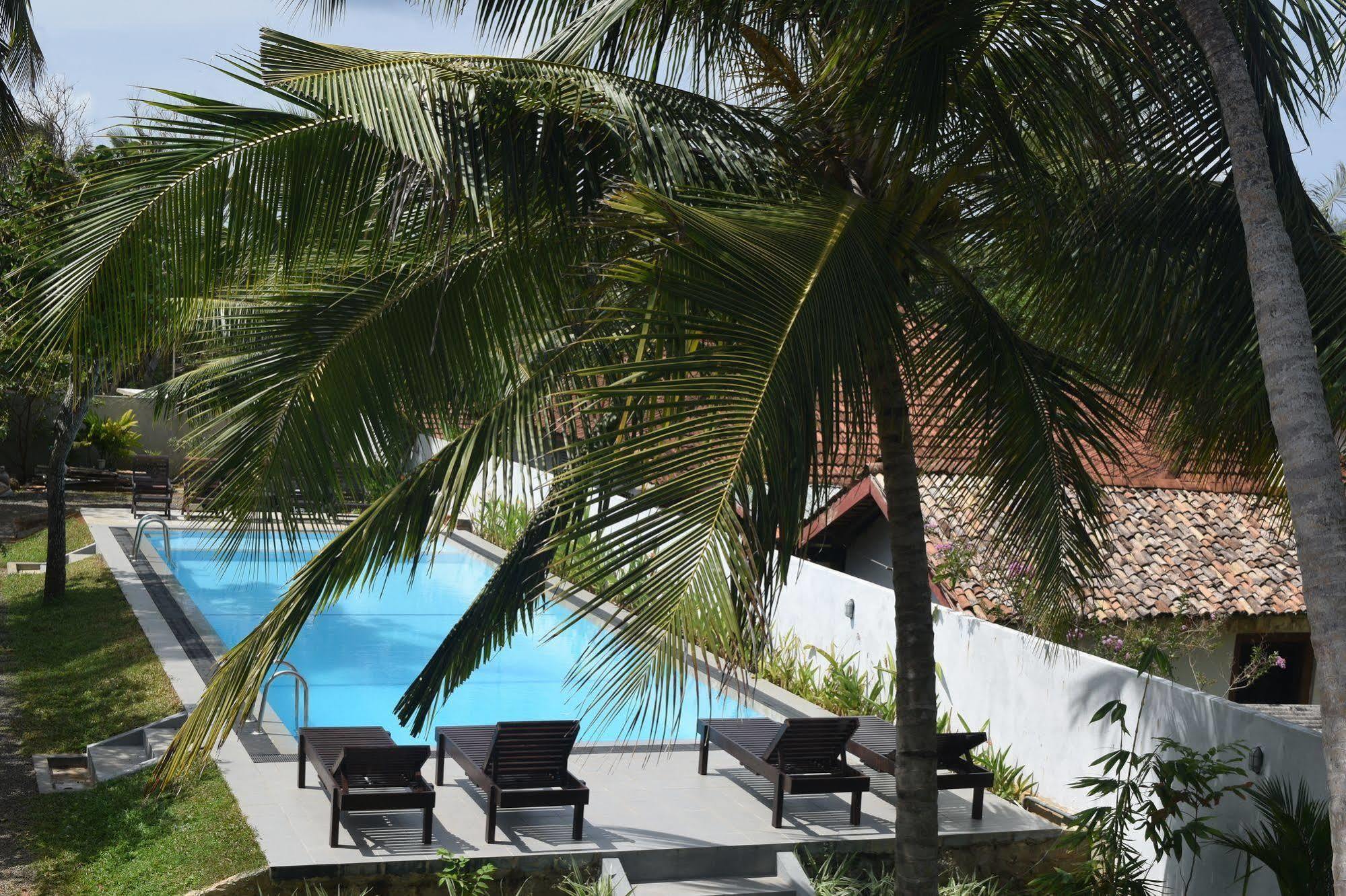 Star Holiday Resort ヒッカドゥワ エクステリア 写真